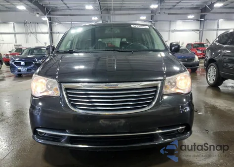 2014 Chrysler Town & Country Touring from USA, damaged, VIN 2C4RC1BG6ER442471